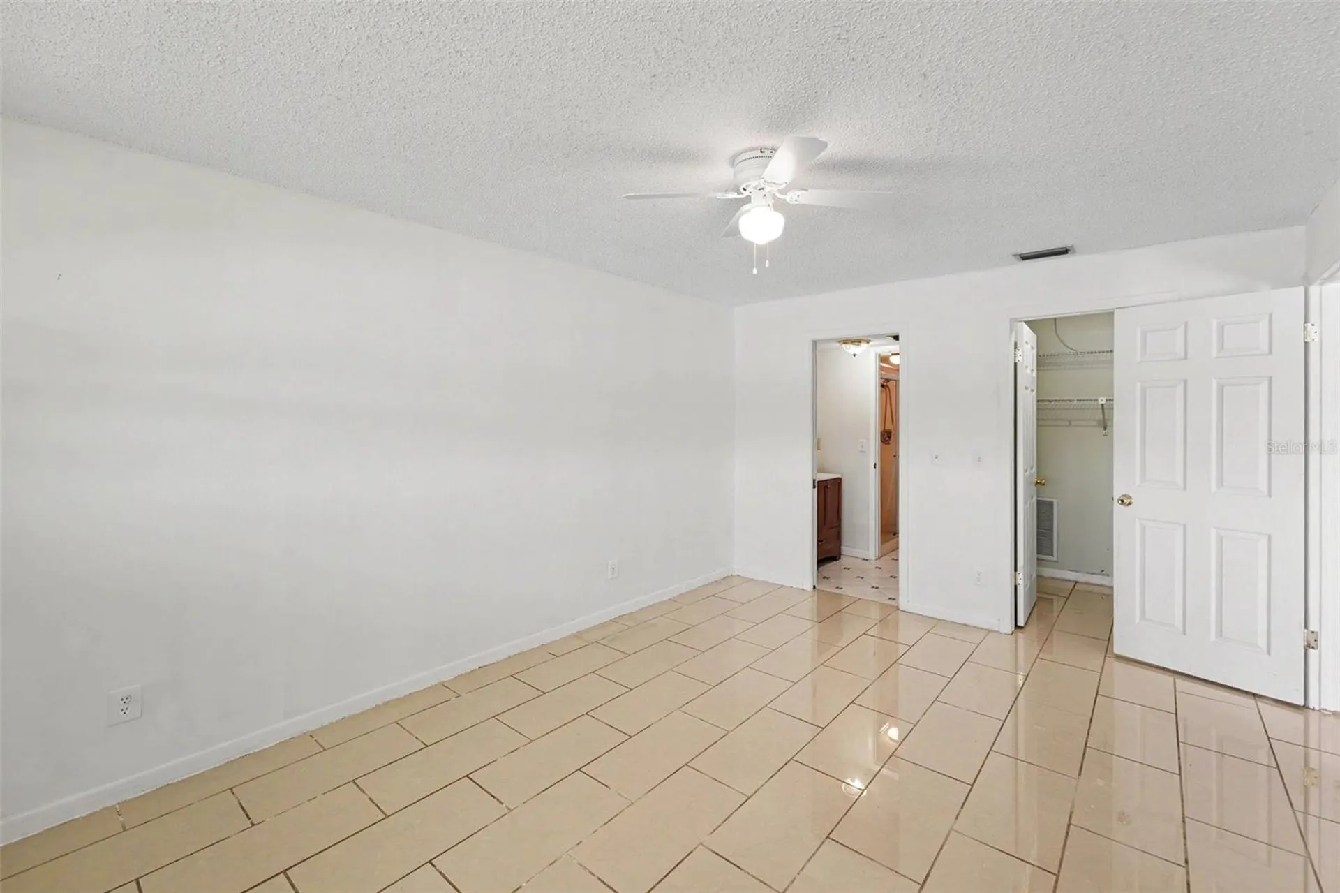 3850 13th Avenue N St Petersburg FL 33713