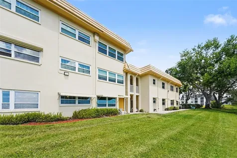 3850 13th Avenue N St Petersburg FL 33713