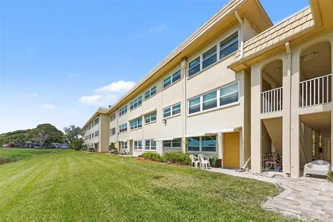 3850 13th Avenue N St Petersburg FL 33713