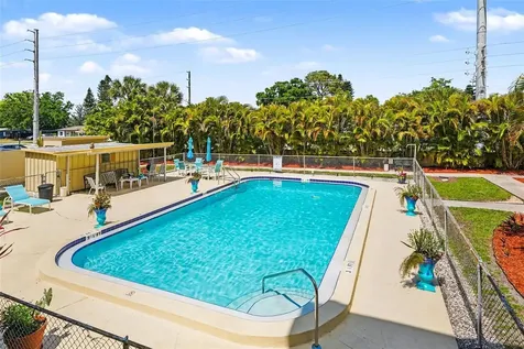 3850 13th Avenue N St Petersburg FL 33713