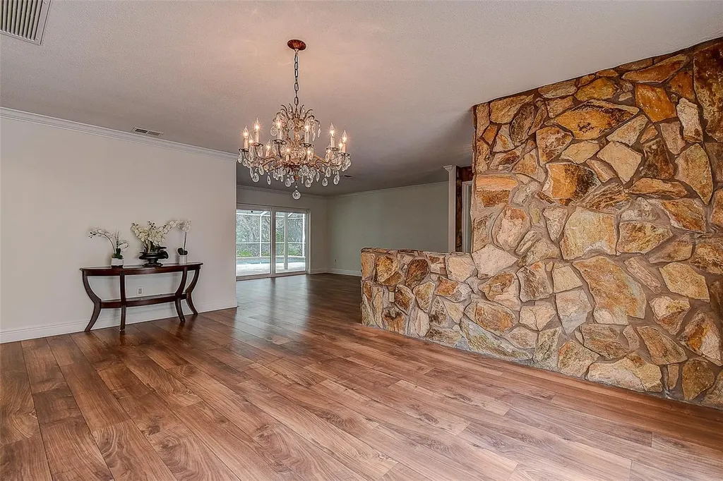 2840 Pheasant Run Clearwater FL 33759