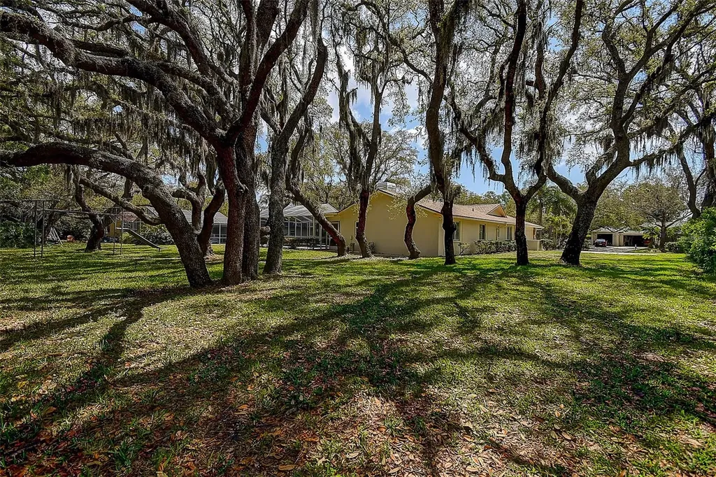 2840 Pheasant Run Clearwater FL 33759