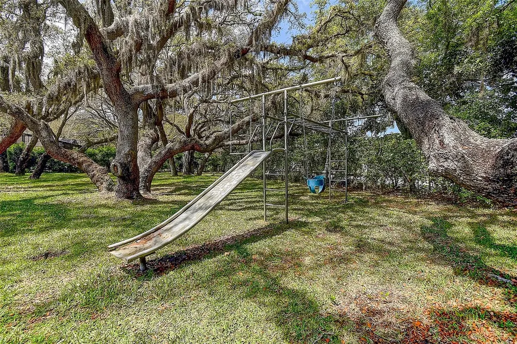 2840 Pheasant Run Clearwater FL 33759