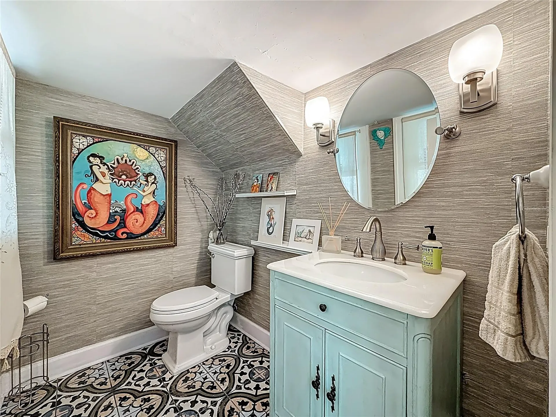 315 8th Avenue NE St Petersburg FL 33701