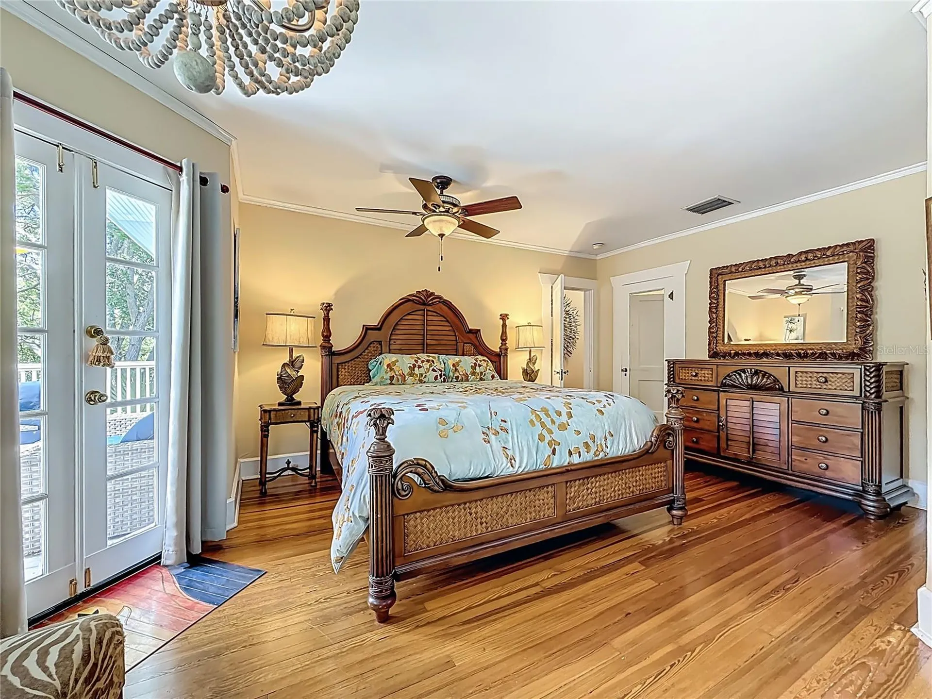 315 8th Avenue NE St Petersburg FL 33701