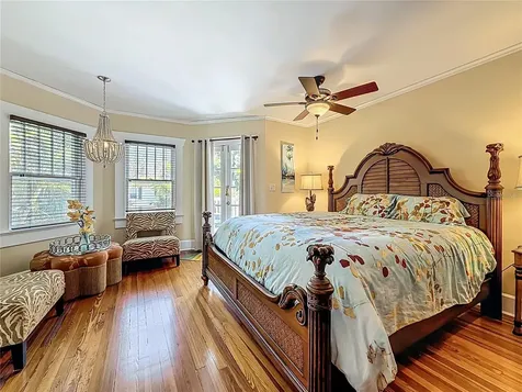 315 8th Avenue NE St Petersburg FL 33701