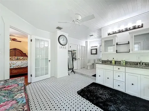315 8th Avenue NE St Petersburg FL 33701
