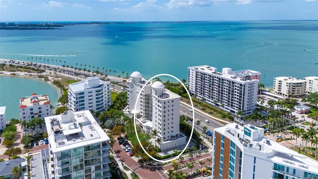 128 Golden Gate Point Sarasota FL 34236