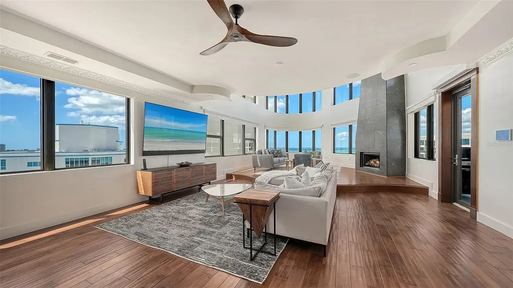 128 Golden Gate Point Sarasota FL 34236