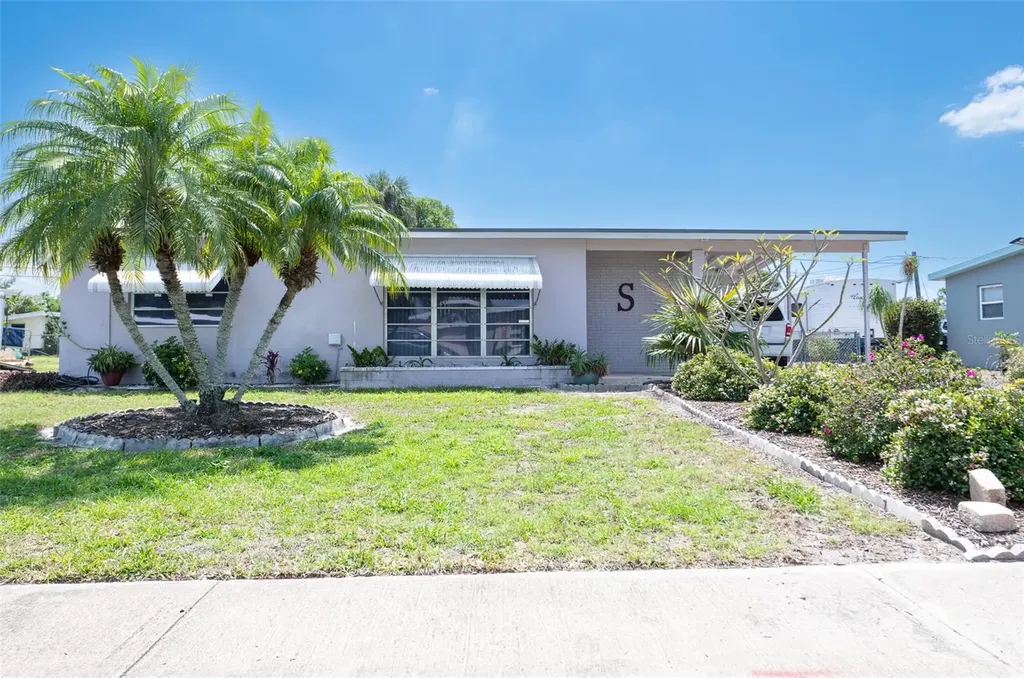 22481 Hernando Avenue Port Charlotte FL 33952