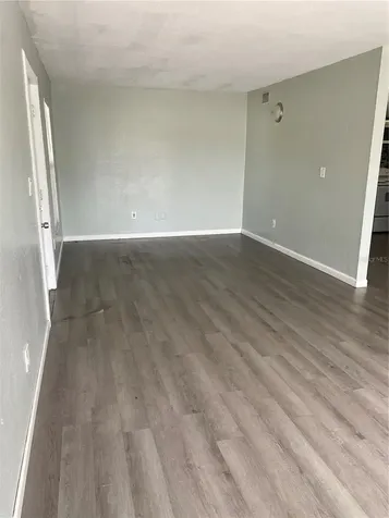 915 W Oak Ridge Road Orlando FL 32809