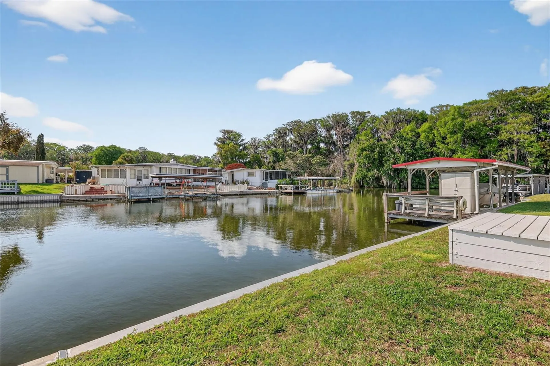 31701 Kelly Circle Tavares FL 32778