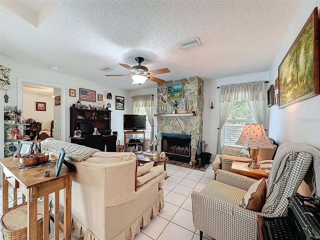 4221 Neff Lake Road Brooksville FL 34601