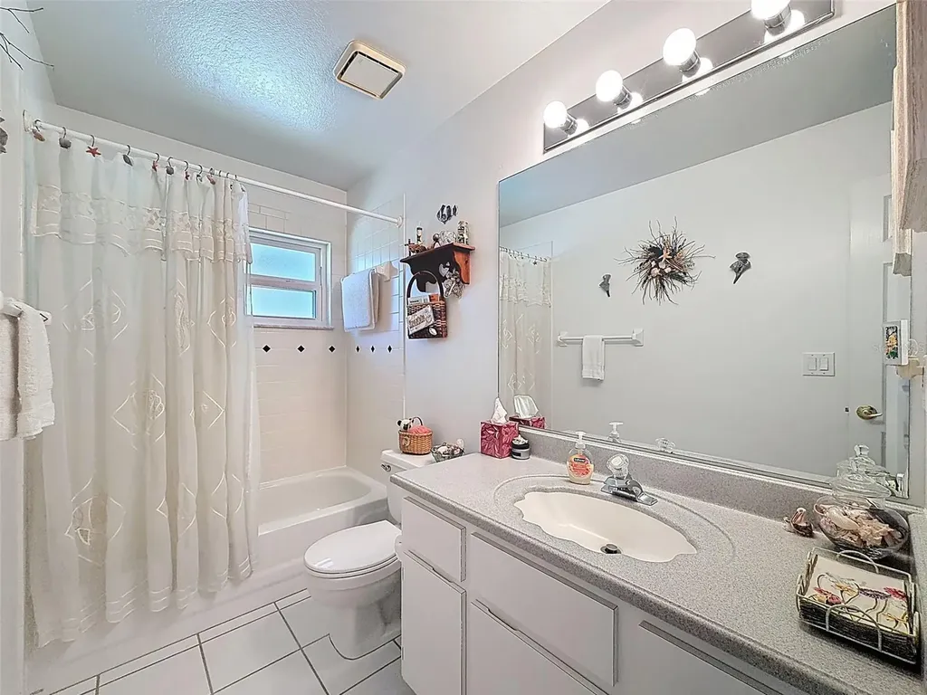 4221 Neff Lake Road Brooksville FL 34601