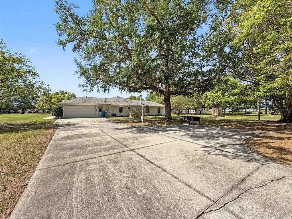 4221 Neff Lake Road Brooksville FL 34601