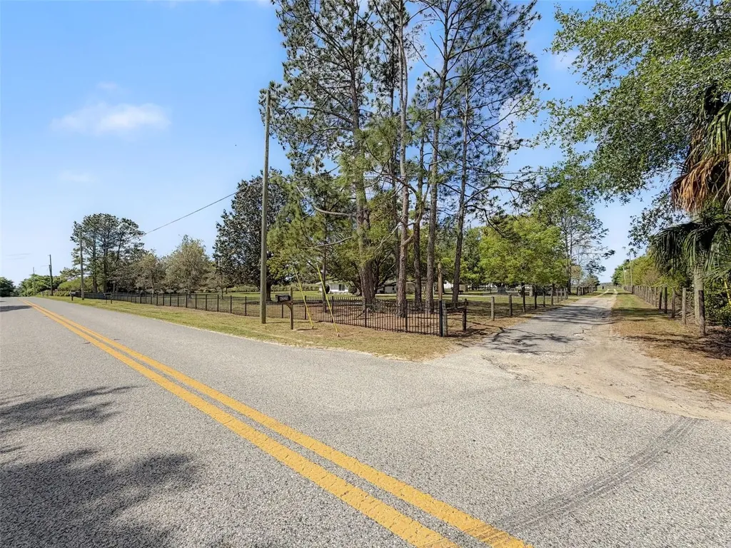4221 Neff Lake Road Brooksville FL 34601