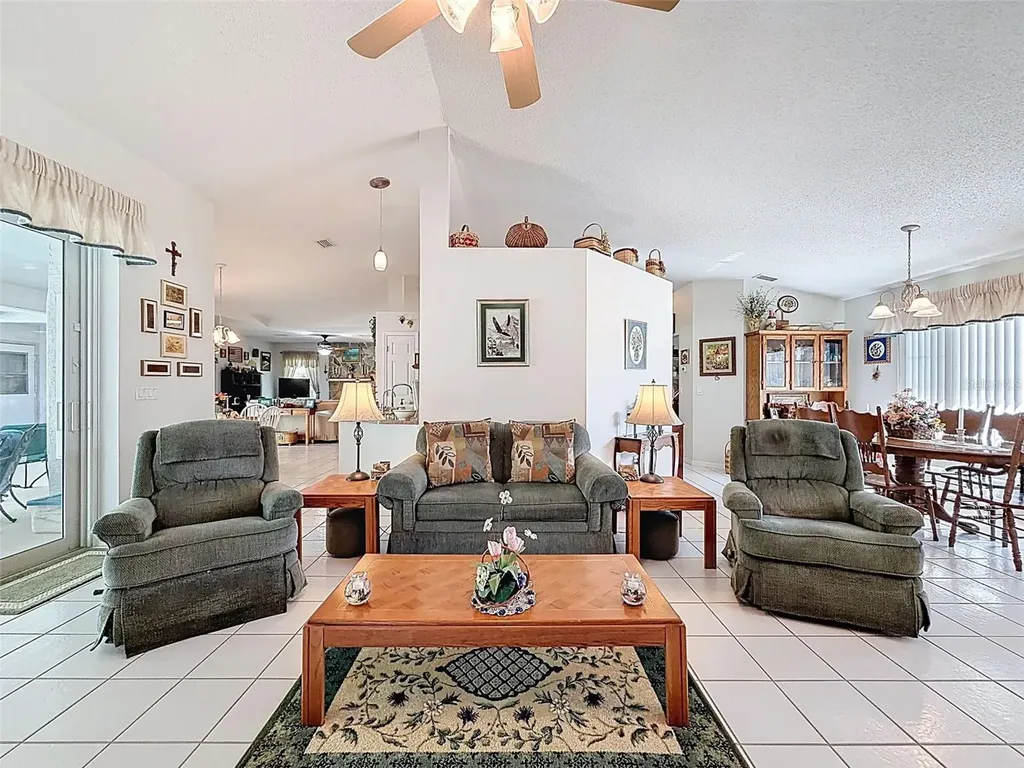 4221 Neff Lake Road Brooksville FL 34601
