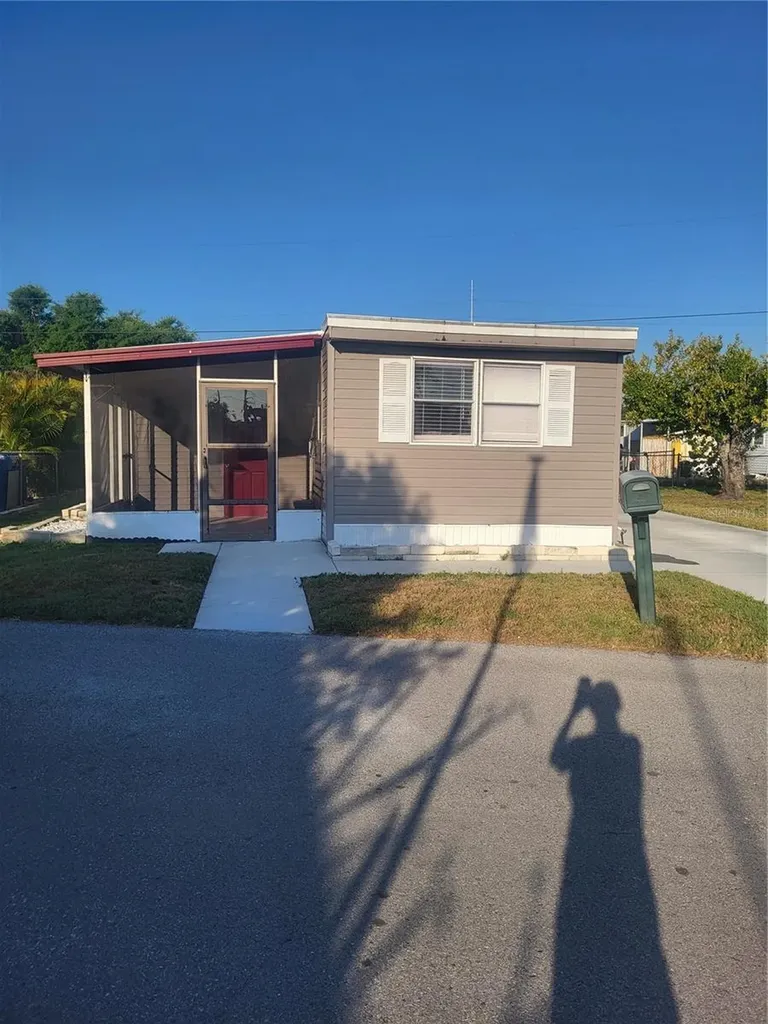 6580 Seminole Boulevard Seminole FL 33772