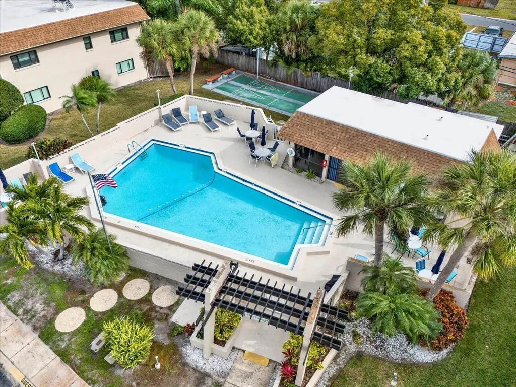 2750 E Bay Drive Largo FL 33771
