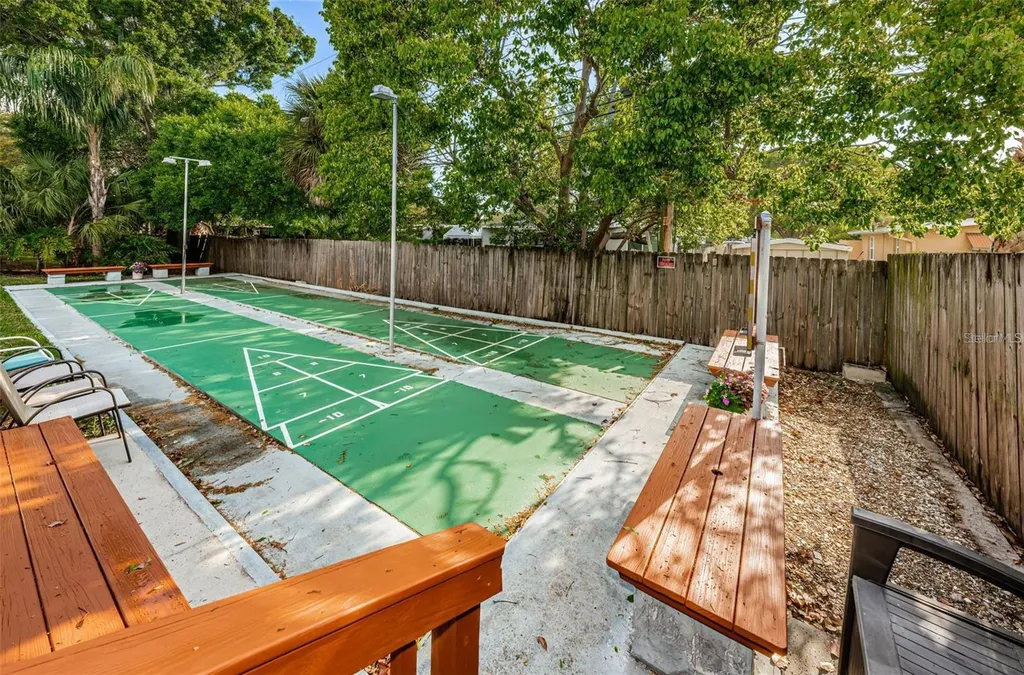 2750 E Bay Drive Largo FL 33771