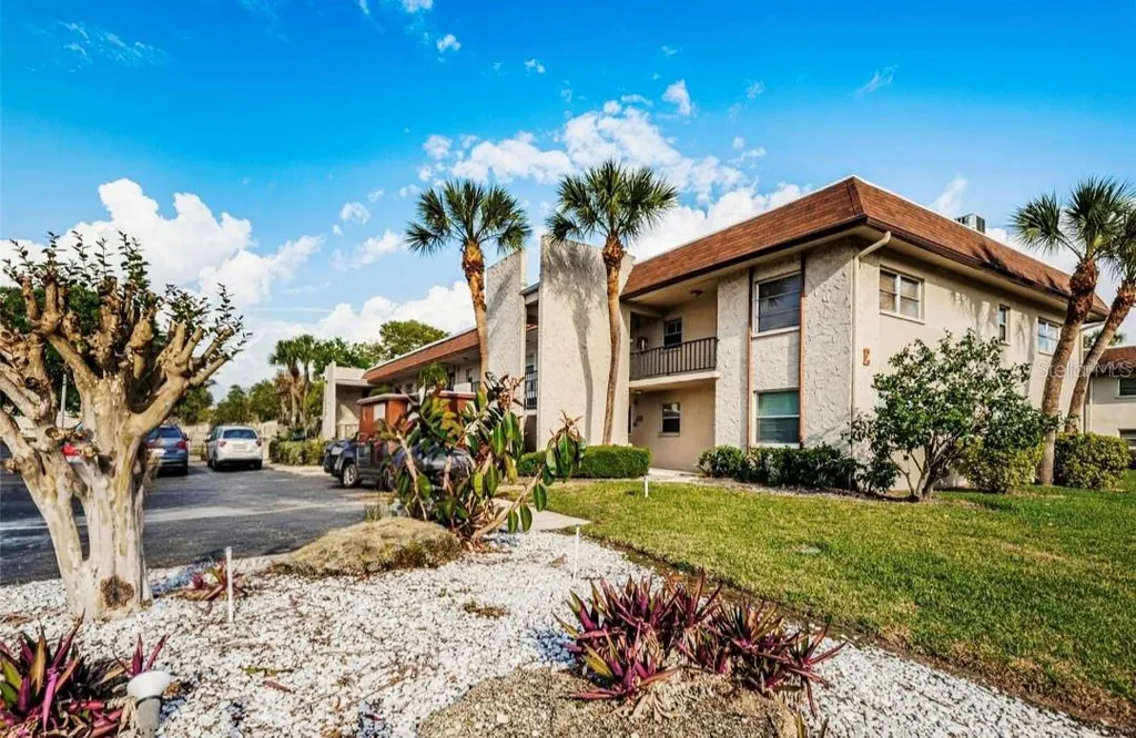 2750 E Bay Drive Largo FL 33771
