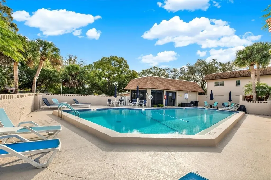 2750 E Bay Drive Largo FL 33771