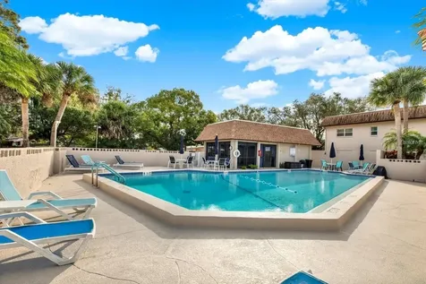 2750 E Bay Drive Largo FL 33771