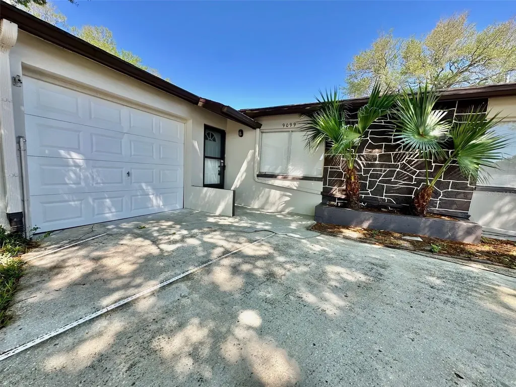 9099 108th Avenue Seminole FL 33777