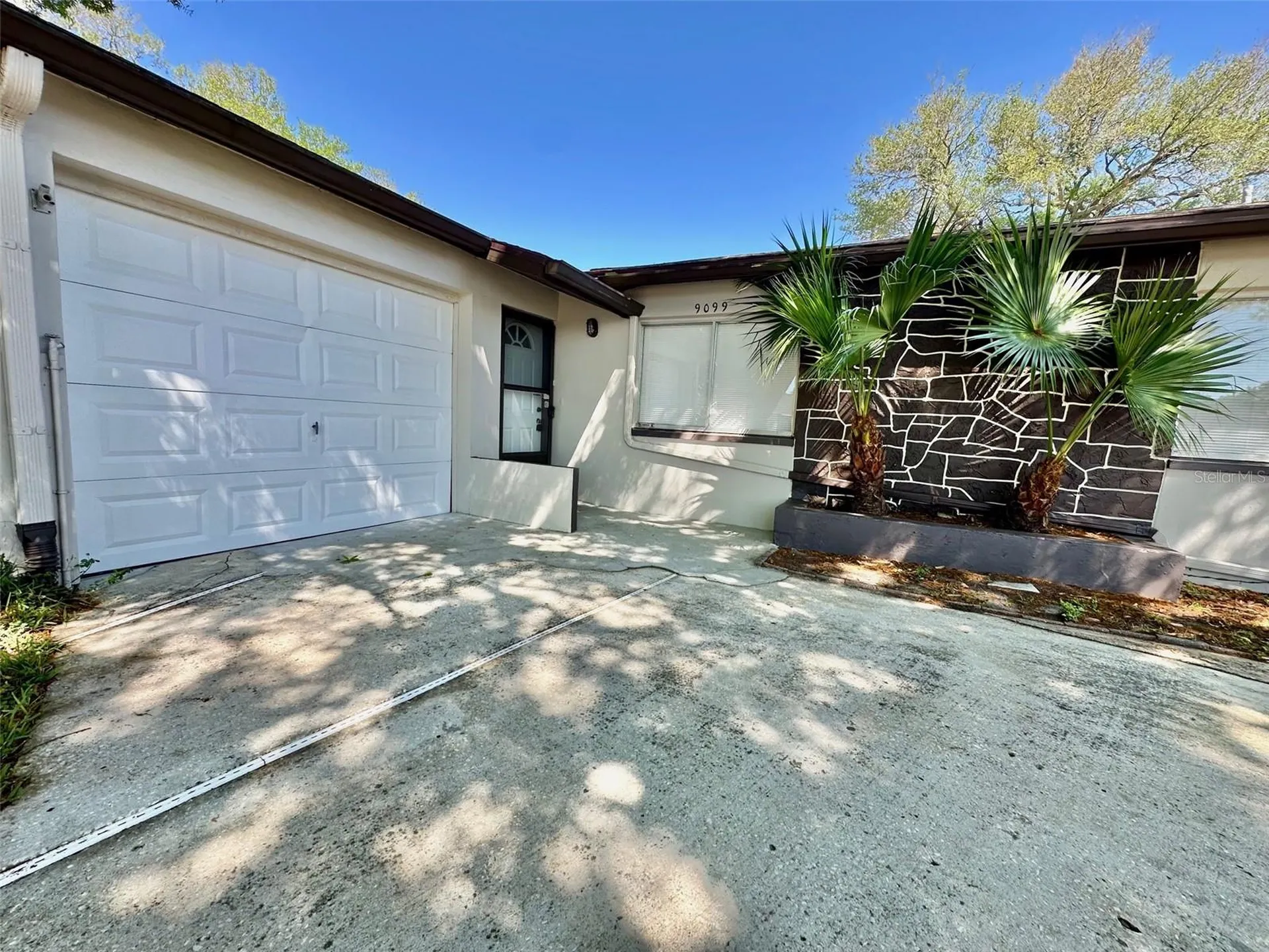 9099 108th Avenue Seminole FL 33777