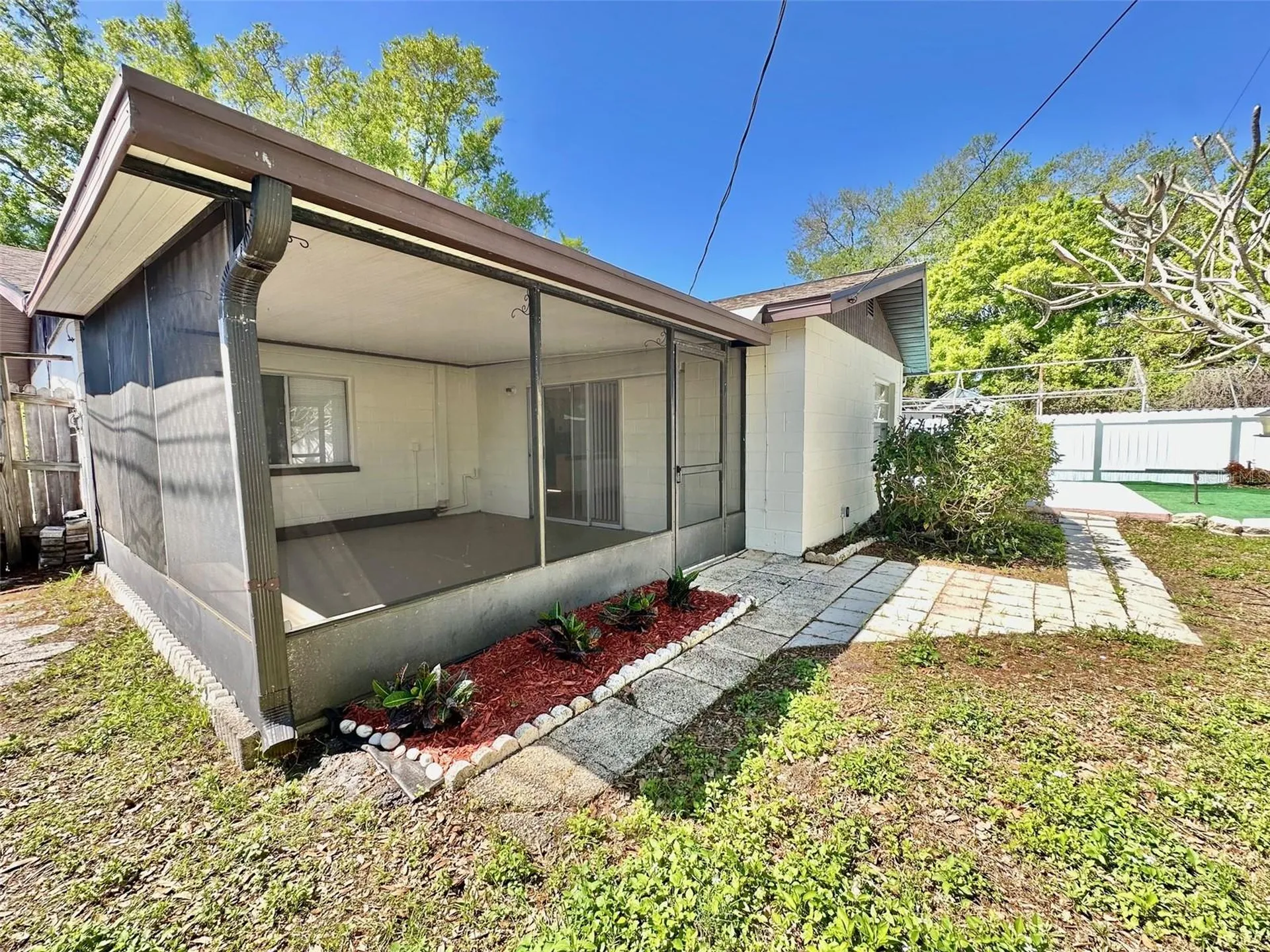 9099 108th Avenue Seminole FL 33777