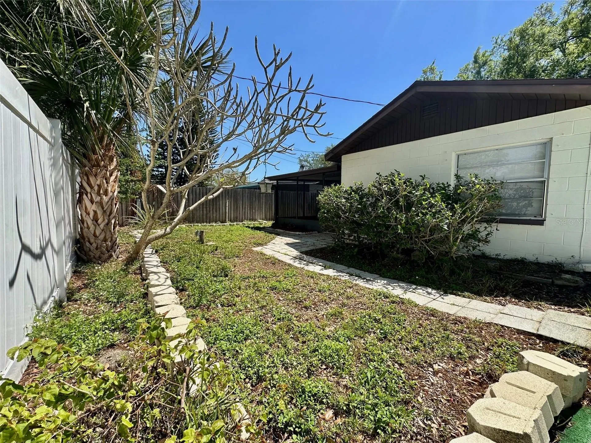 9099 108th Avenue Seminole FL 33777