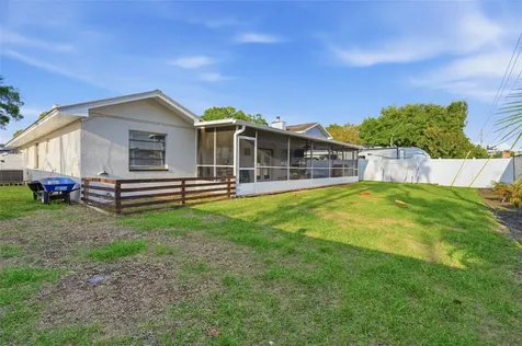 5520 Fulmar Drive Tampa FL 33625