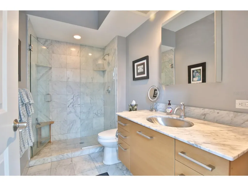 1350 Main Street Sarasota FL 34236