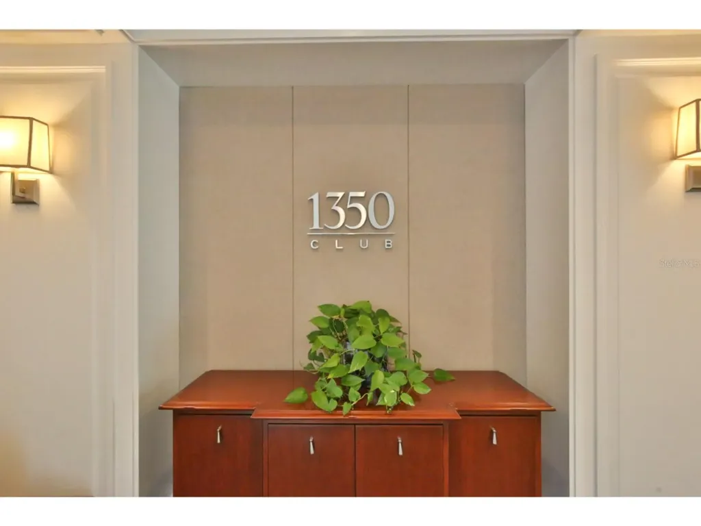 1350 Main Street Sarasota FL 34236