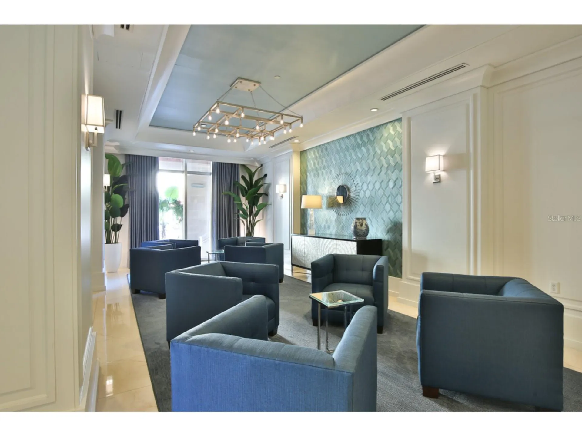 1350 Main Street Sarasota FL 34236