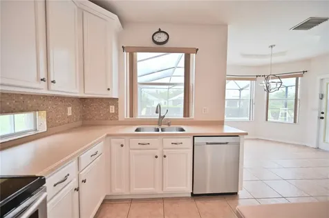4646 Pointe O Woods Drive Wesley Chapel FL 33543