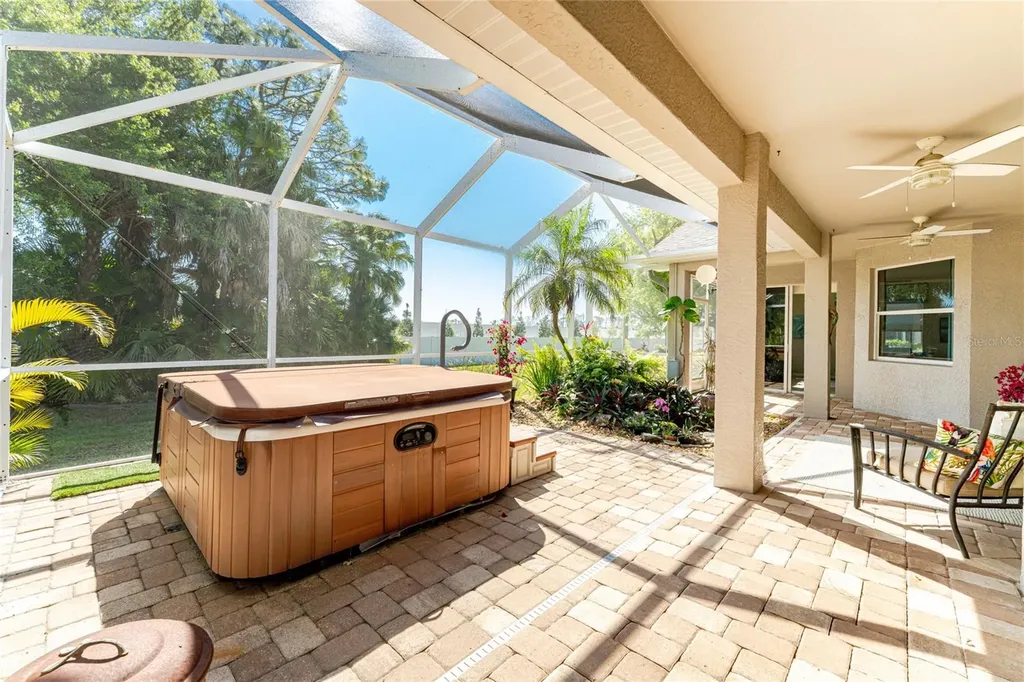 872 Clear Lake Drive Englewood FL 34223