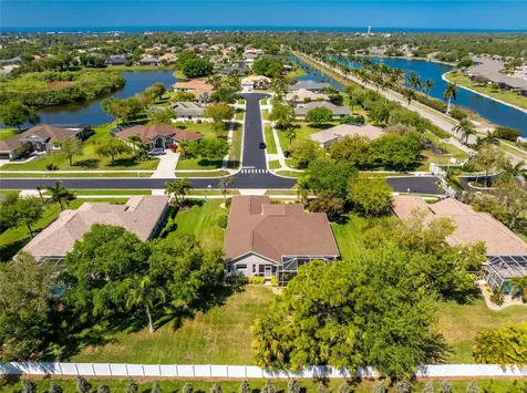 872 Clear Lake Drive Englewood FL 34223
