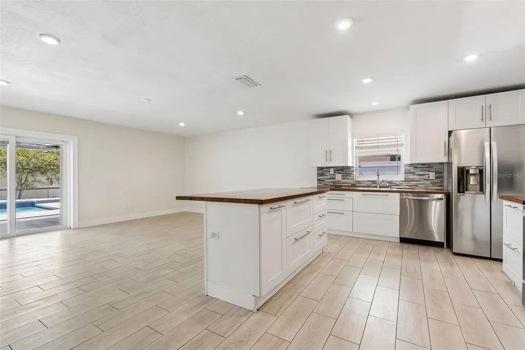 4710 Southbreeze Drive Tampa FL 33624