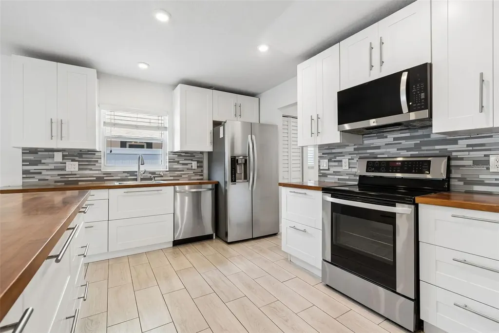 4710 Southbreeze Drive Tampa FL 33624