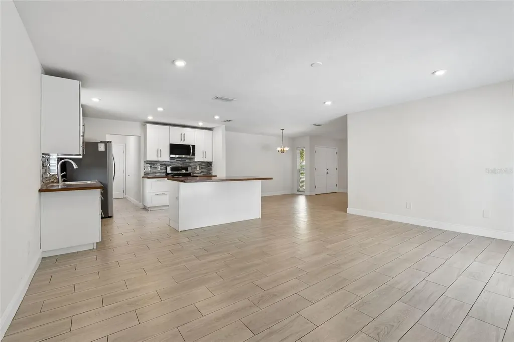 4710 Southbreeze Drive Tampa FL 33624