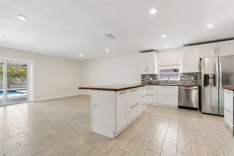 4710 Southbreeze Drive Tampa FL 33624