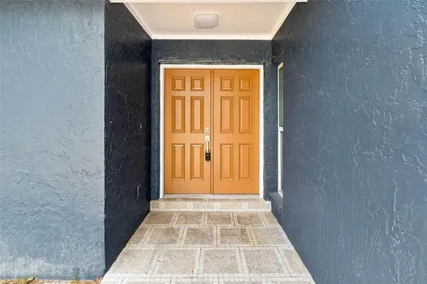 4710 Southbreeze Drive Tampa FL 33624