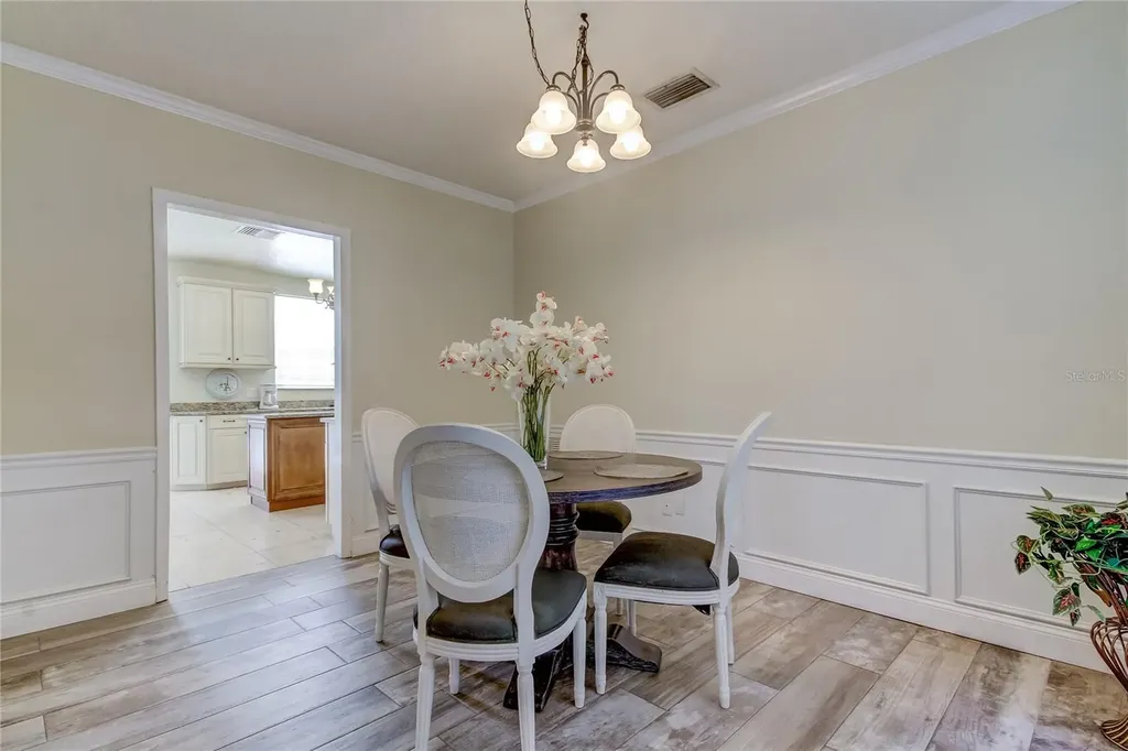 9401 Woodbay Drive Tampa FL 33626