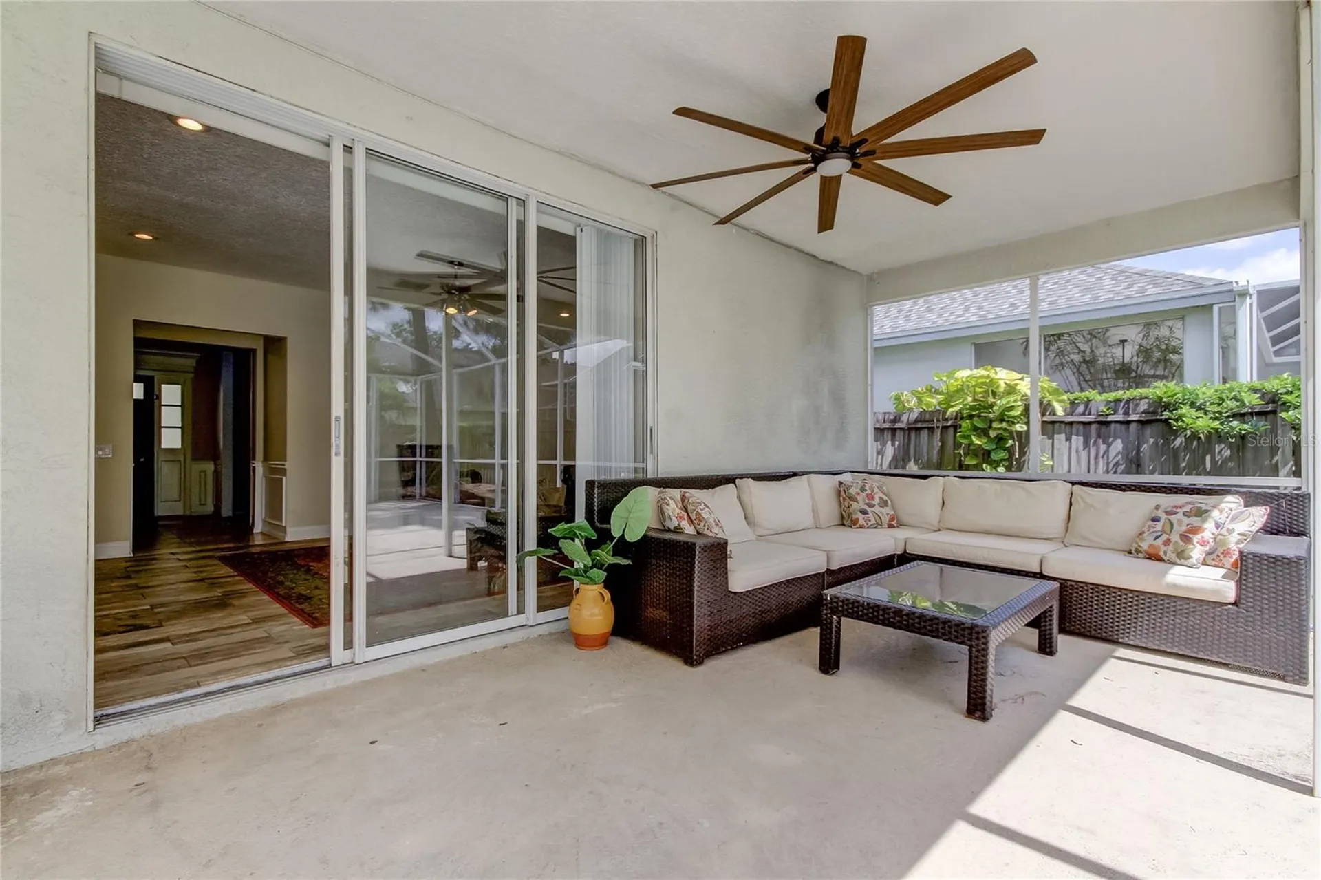 9401 Woodbay Drive Tampa FL 33626
