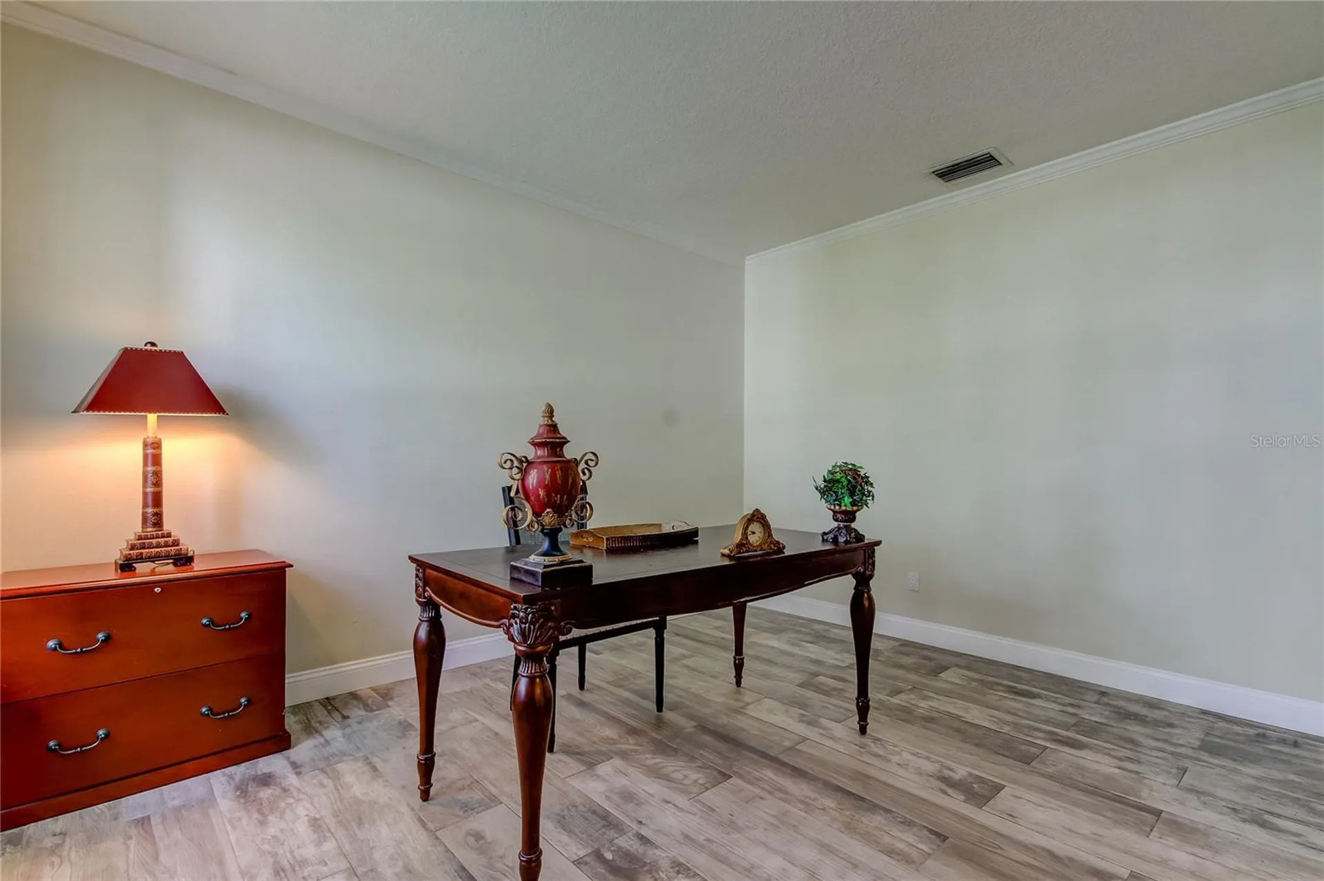 9401 Woodbay Drive Tampa FL 33626