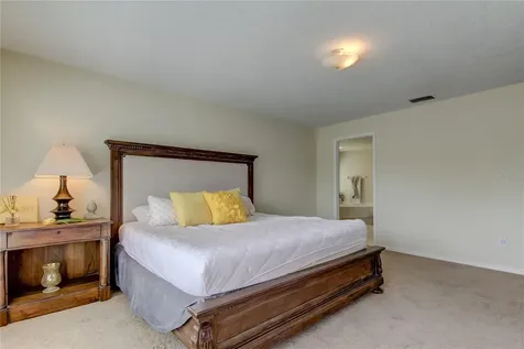 9401 Woodbay Drive Tampa FL 33626