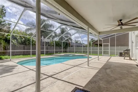 9401 Woodbay Drive Tampa FL 33626