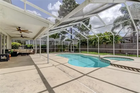 9401 Woodbay Drive Tampa FL 33626