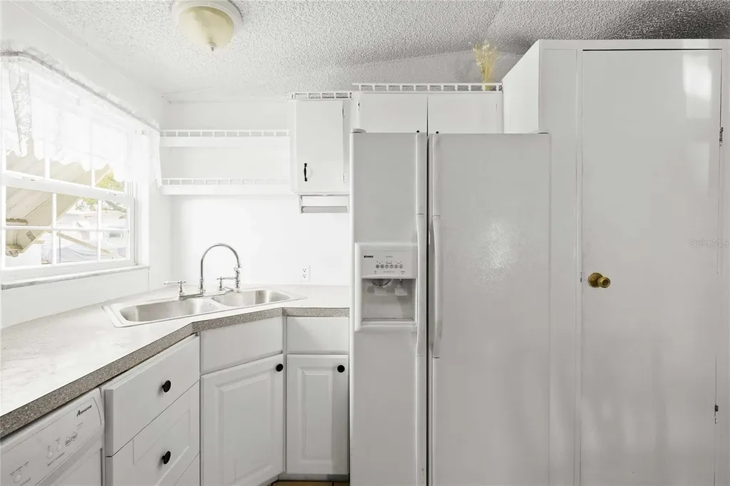 36941 Beth Avenue Zephyrhills FL 33542